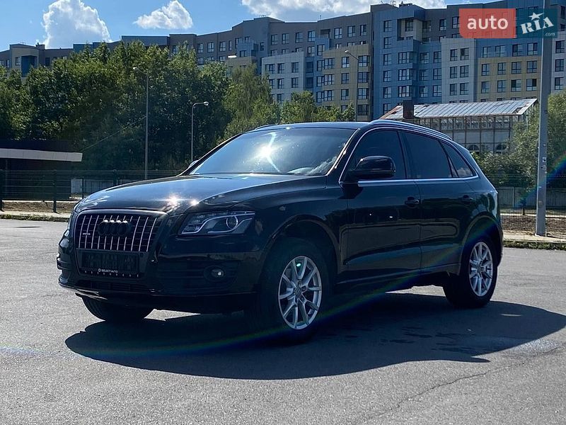 Внедорожник / Кроссовер Audi Q5 2010 в Львове