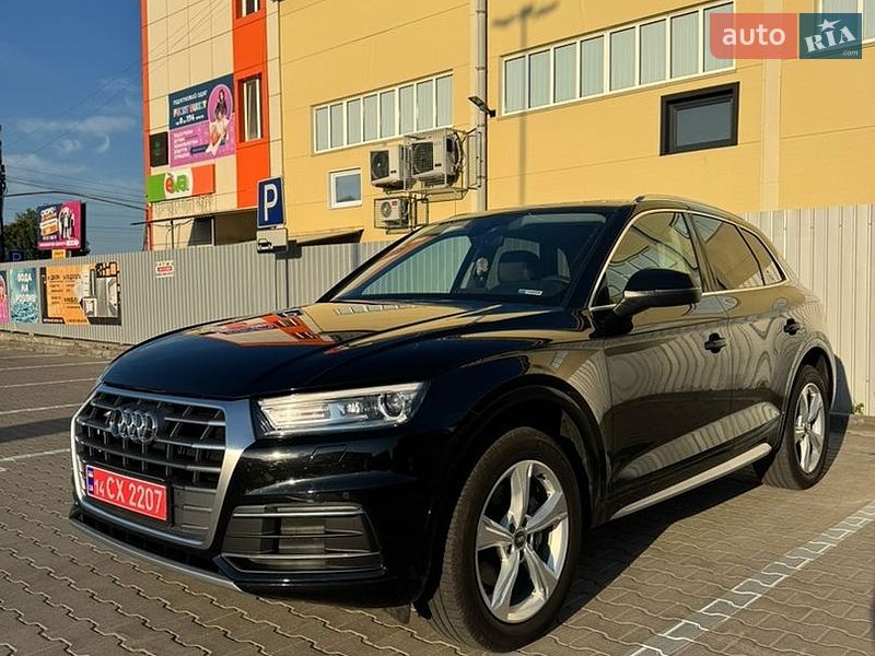 Внедорожник / Кроссовер Audi Q5 2019 в Киеве