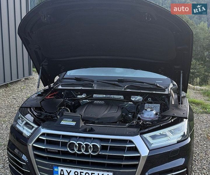 Позашляховик / Кросовер Audi Q5 2017 в Львові