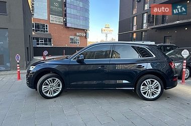 Позашляховик / Кросовер Audi Q5 2017 в Львові