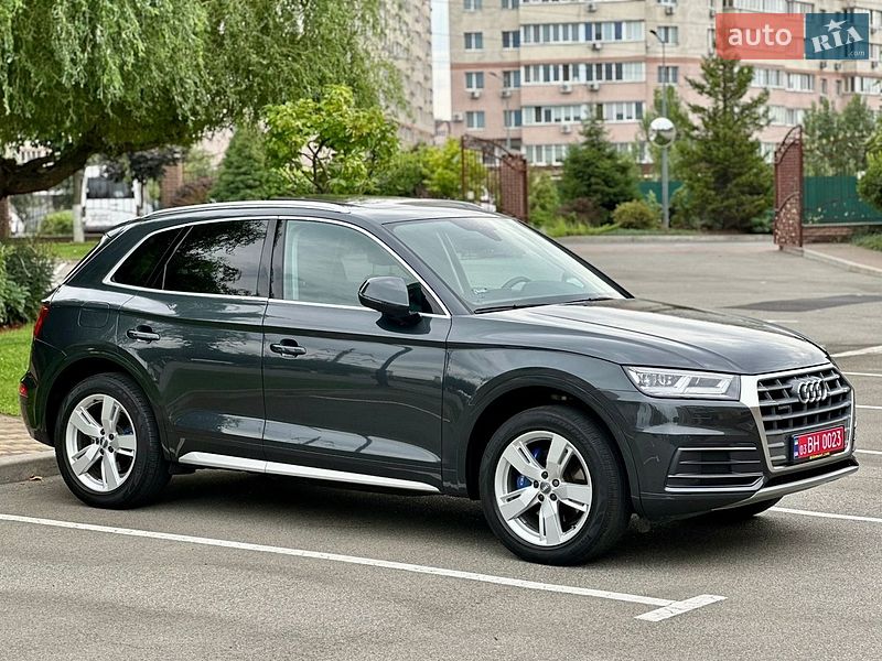 Позашляховик / Кросовер Audi Q5 2018 в Києві