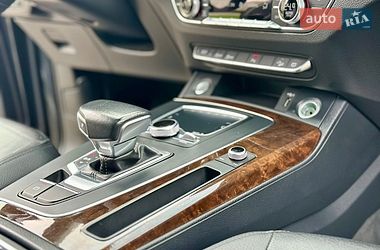 Позашляховик / Кросовер Audi Q5 2018 в Києві