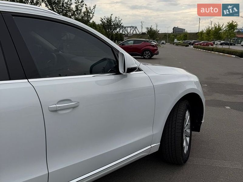 Позашляховик / Кросовер Audi Q5 2015 в Києві