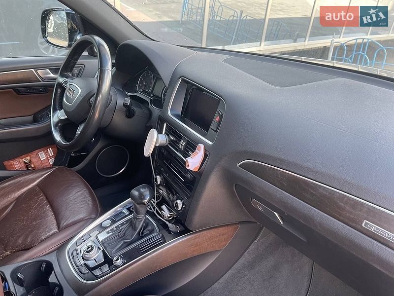 Позашляховик / Кросовер Audi Q5 2015 в Києві