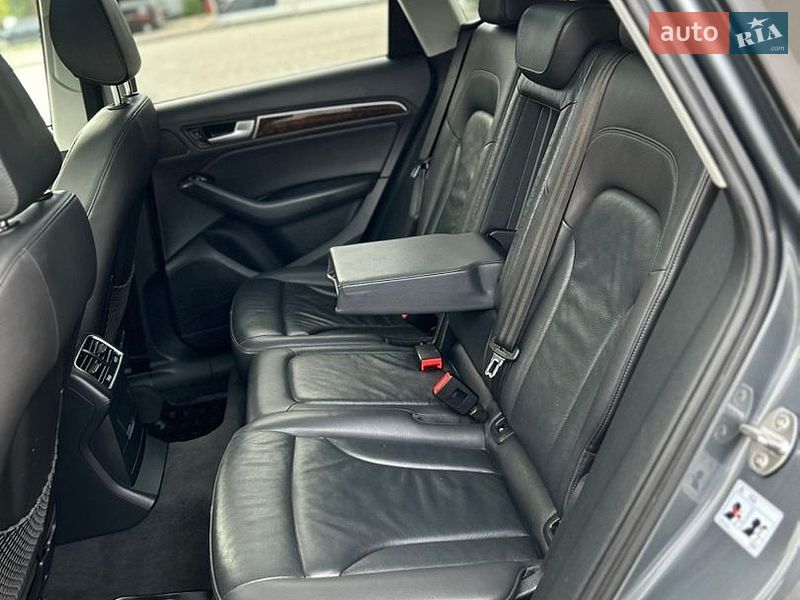 Позашляховик / Кросовер Audi Q5 2015 в Івано-Франківську