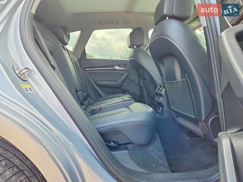 Позашляховик / Кросовер Audi Q5 2018 в Львові