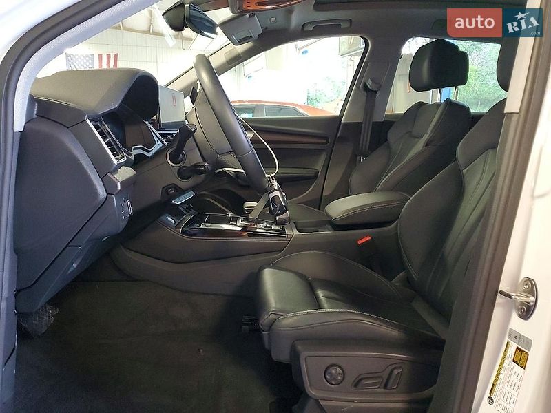 Внедорожник / Кроссовер Audi Q5 2024 в Львове