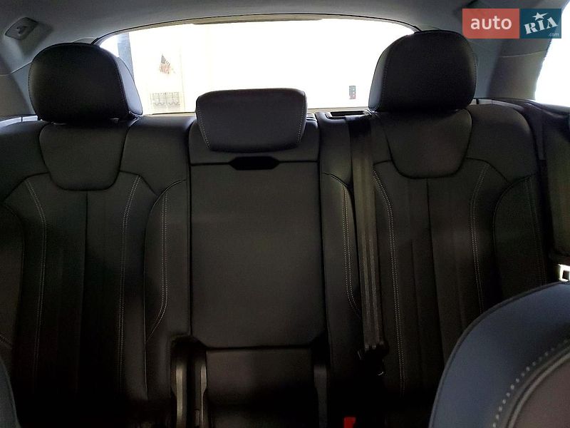 Внедорожник / Кроссовер Audi Q5 2024 в Львове