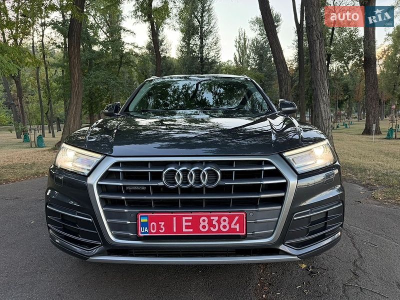 Внедорожник / Кроссовер Audi Q5 2018 в Киеве