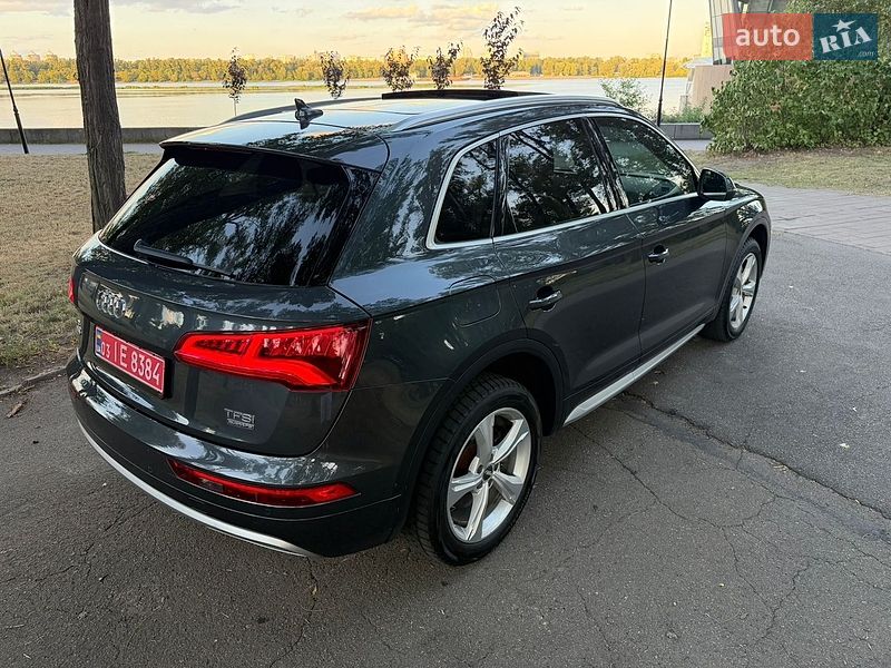 Внедорожник / Кроссовер Audi Q5 2018 в Киеве