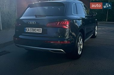 Позашляховик / Кросовер Audi Q5 2020 в Києві