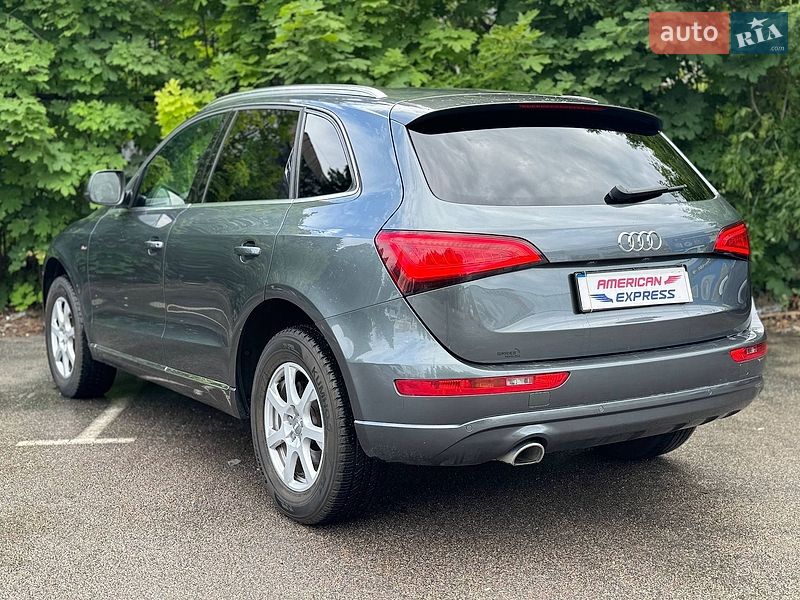 Позашляховик / Кросовер Audi Q5 2013 в Києві
