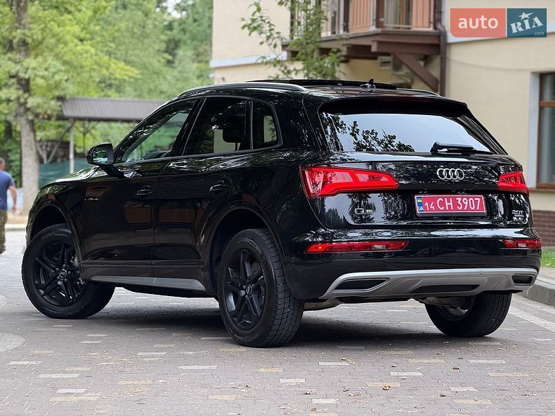 Внедорожник / Кроссовер Audi Q5 2018 в Дрогобыче