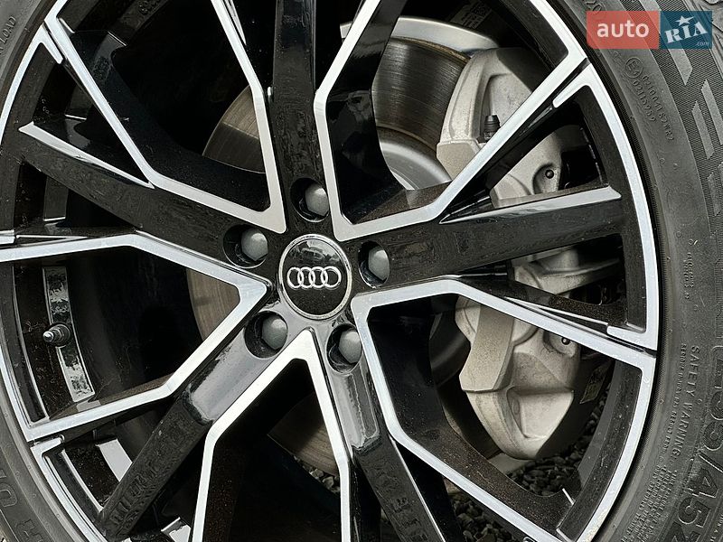 Внедорожник / Кроссовер Audi Q5 2020 в Луцке