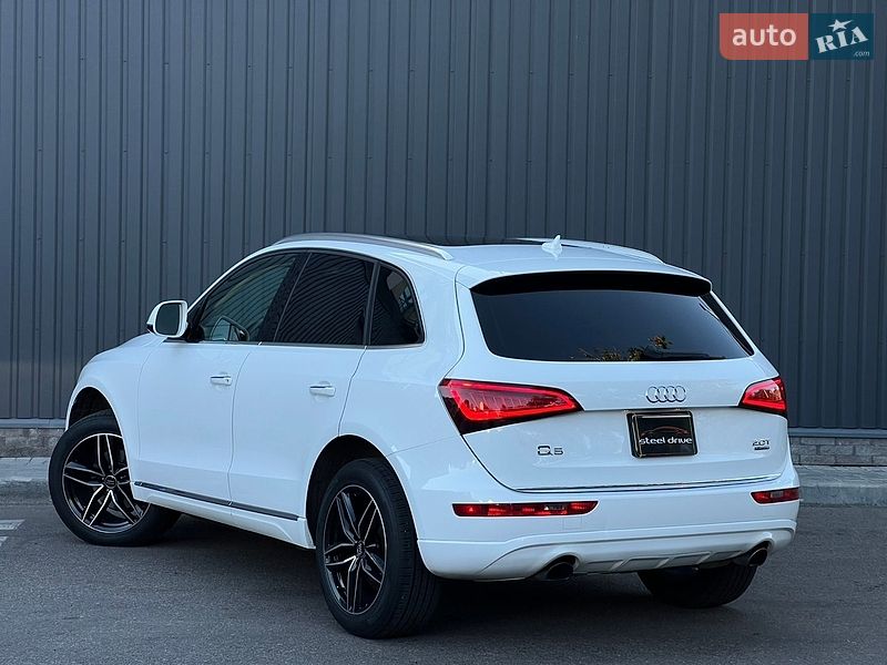 Позашляховик / Кросовер Audi Q5 2016 в Миколаєві
