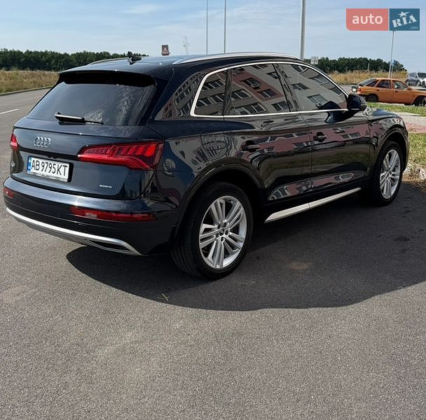Позашляховик / Кросовер Audi Q5 2019 в Вінниці