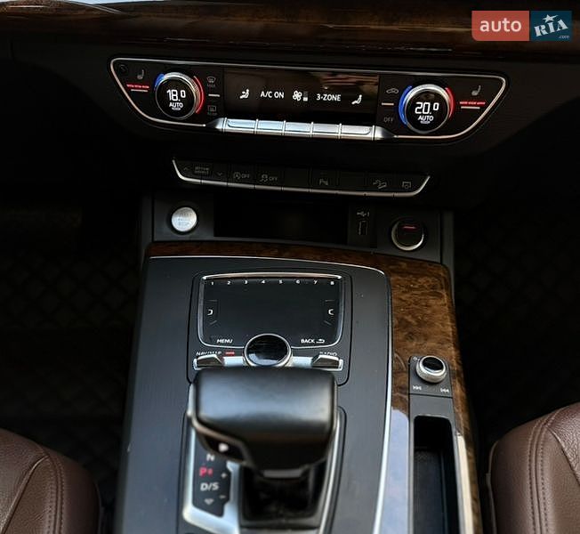 Внедорожник / Кроссовер Audi Q5 2017 в Киеве