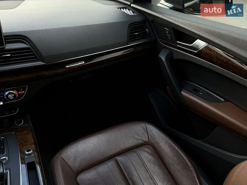 Внедорожник / Кроссовер Audi Q5 2017 в Киеве