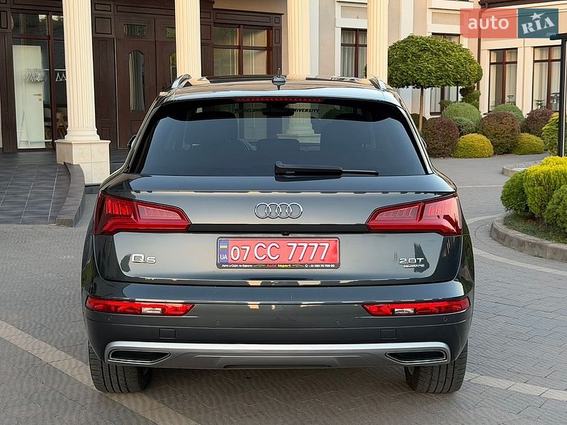 Позашляховик / Кросовер Audi Q5 2018 в Львові