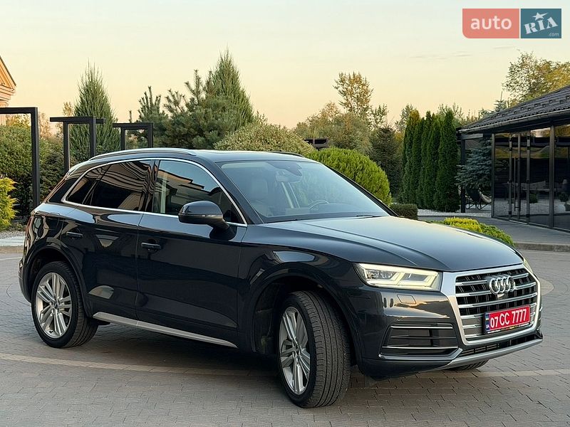 Позашляховик / Кросовер Audi Q5 2018 в Львові