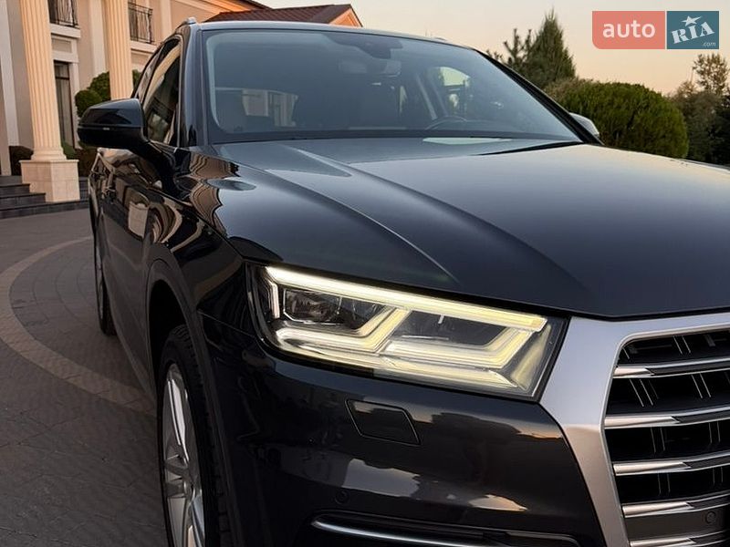 Позашляховик / Кросовер Audi Q5 2018 в Львові