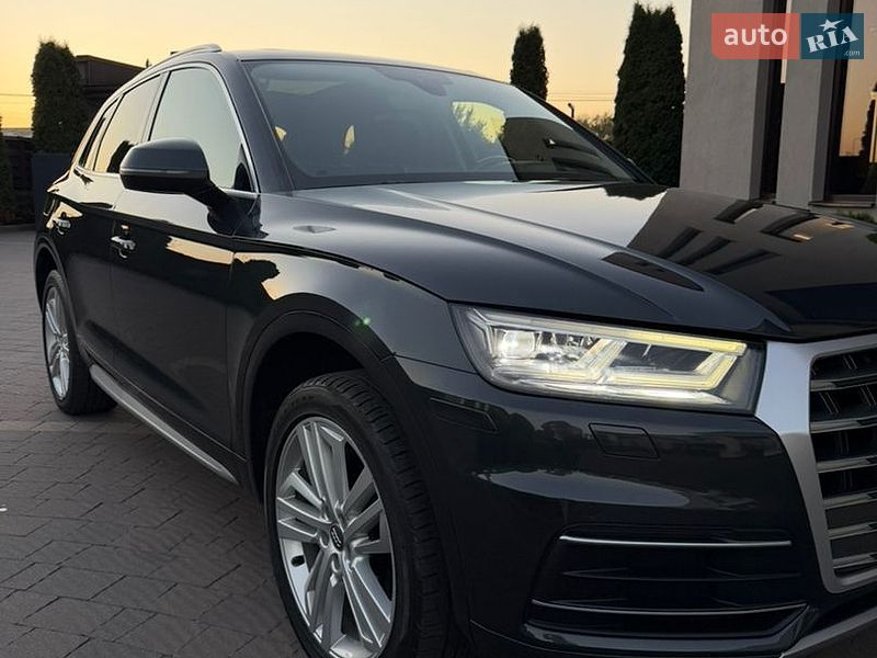 Позашляховик / Кросовер Audi Q5 2018 в Львові