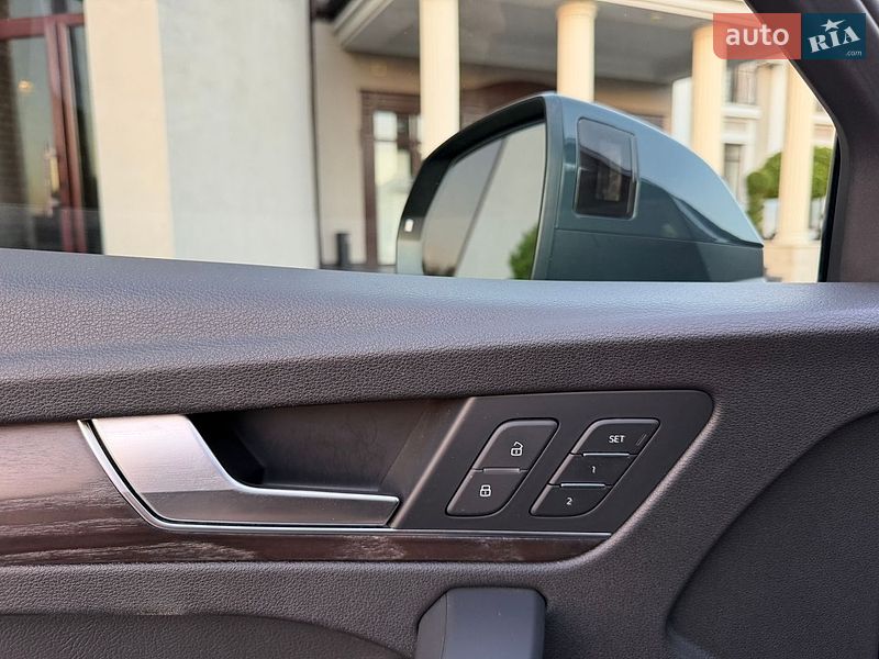 Позашляховик / Кросовер Audi Q5 2018 в Львові