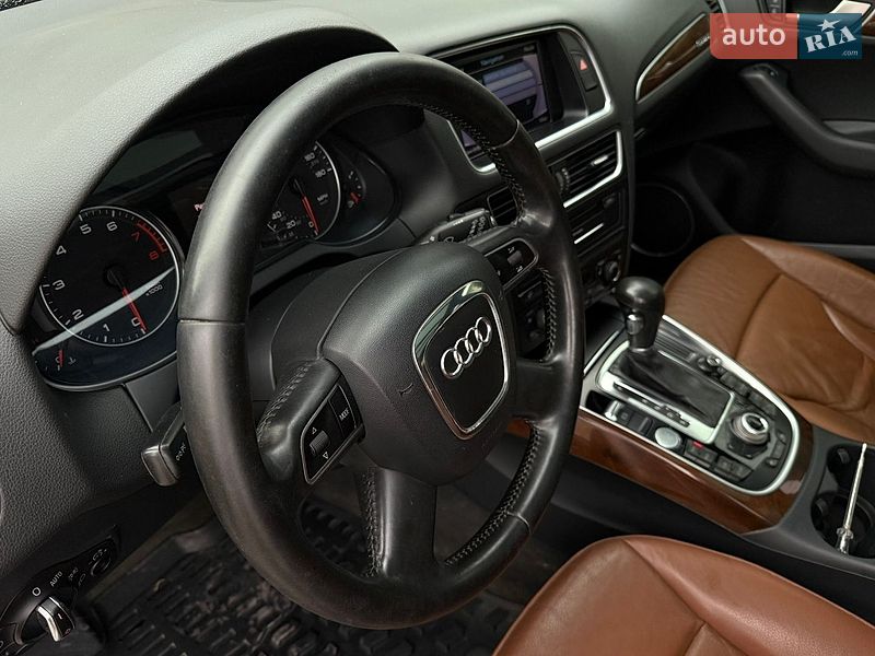 Позашляховик / Кросовер Audi Q5 2012 в Тернополі