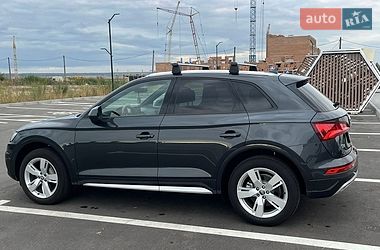 Внедорожник / Кроссовер Audi Q5 2017 в Ровно