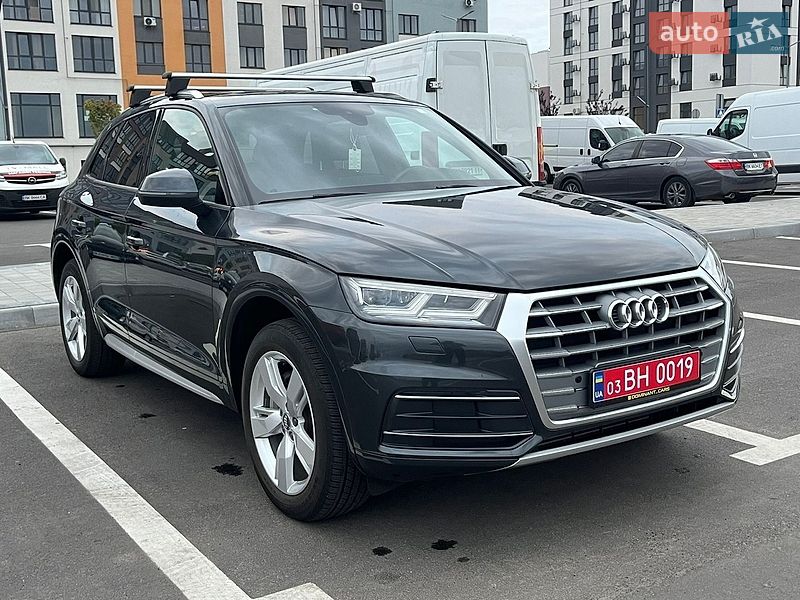 Внедорожник / Кроссовер Audi Q5 2017 в Ровно