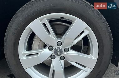 Внедорожник / Кроссовер Audi Q5 2017 в Ровно