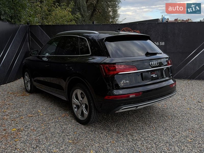 Позашляховик / Кросовер Audi Q5 2020 в Івано-Франківську