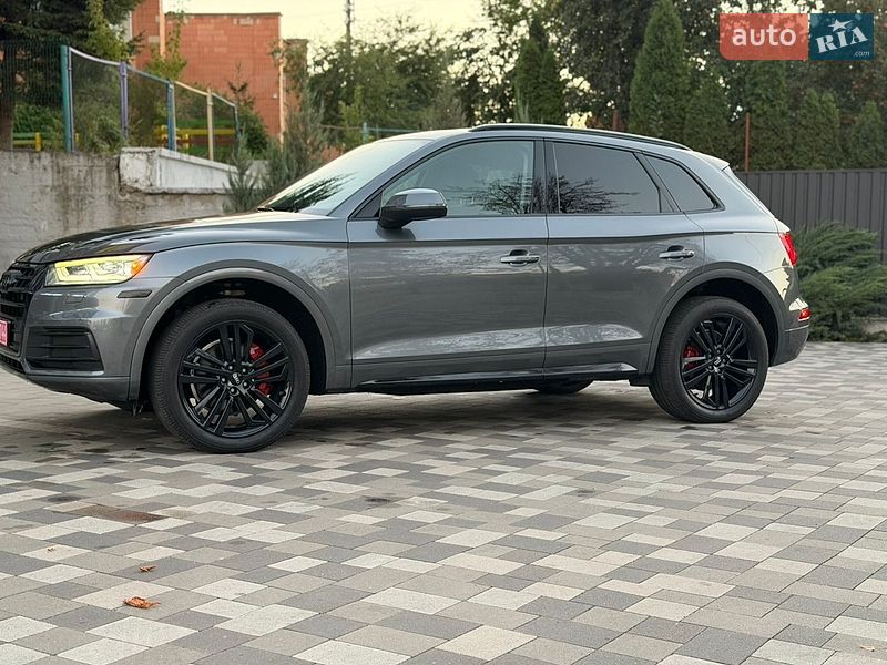 Позашляховик / Кросовер Audi Q5 2017 в Рівному