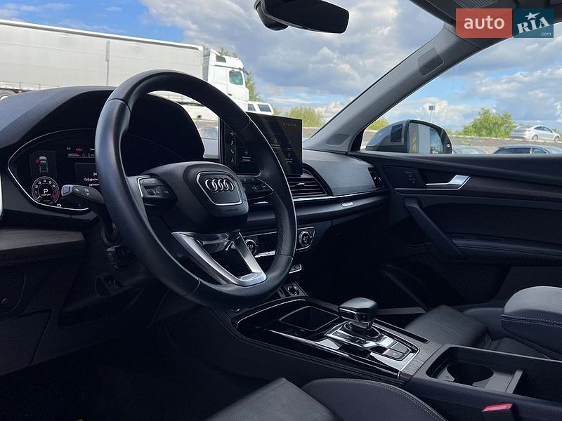 Позашляховик / Кросовер Audi Q5 2022 в Львові