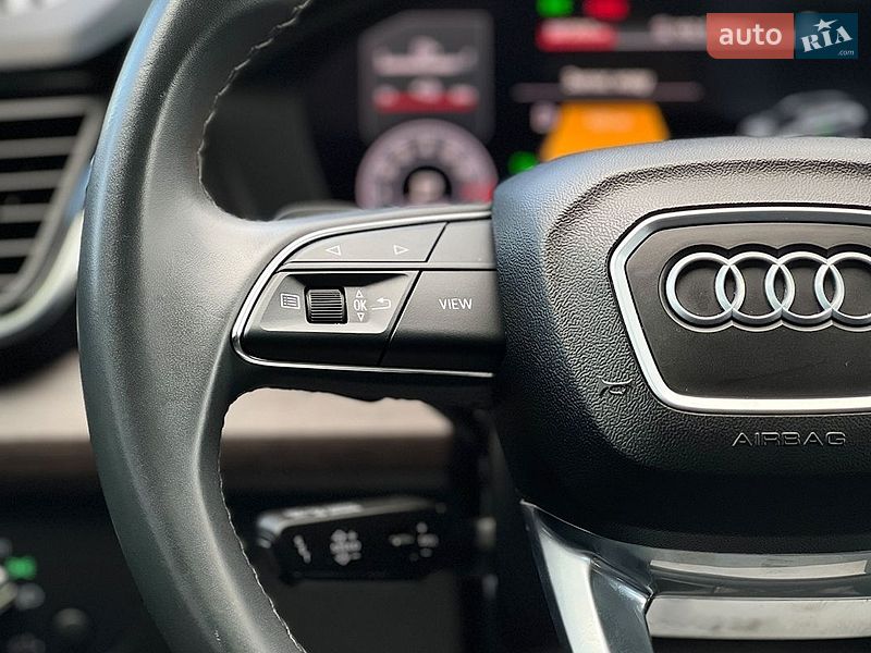 Позашляховик / Кросовер Audi Q5 2022 в Львові