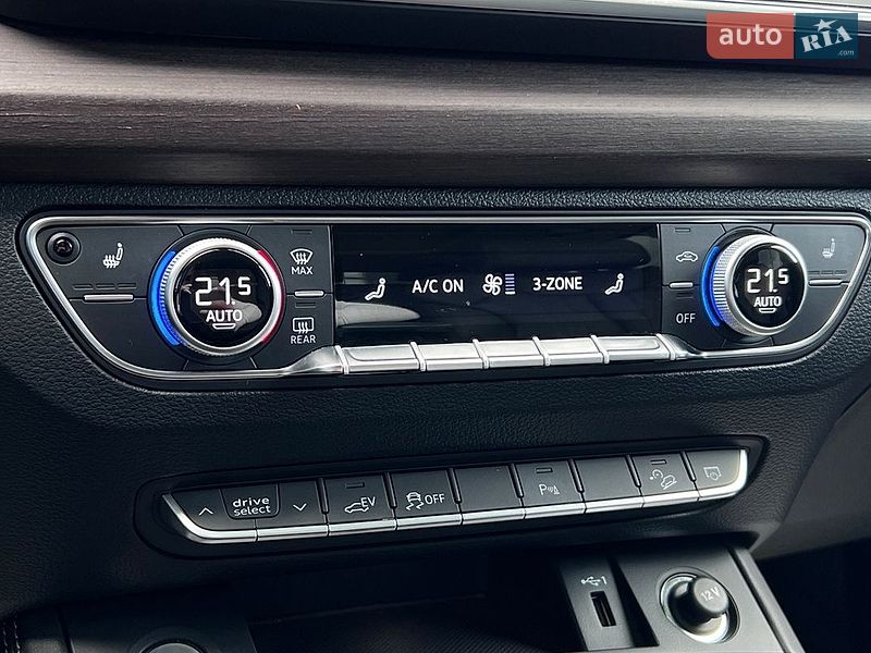 Позашляховик / Кросовер Audi Q5 2022 в Львові
