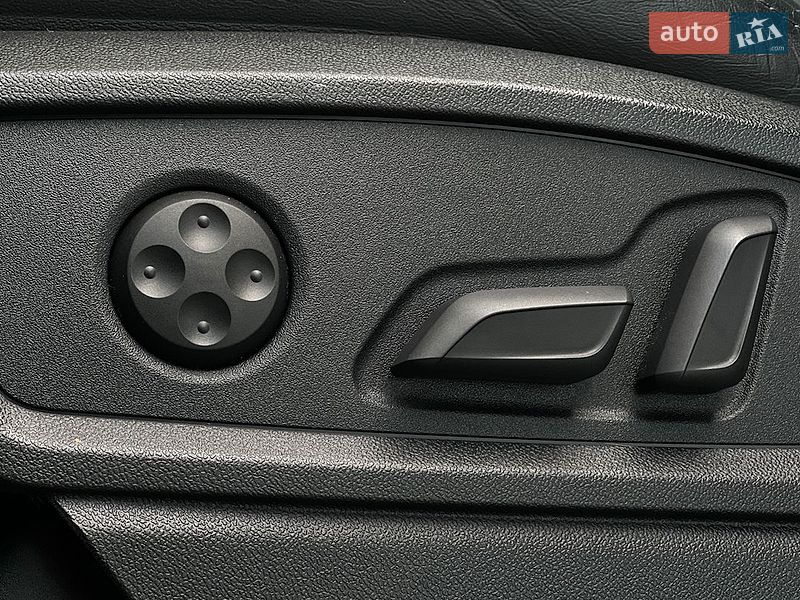 Позашляховик / Кросовер Audi Q5 2022 в Львові