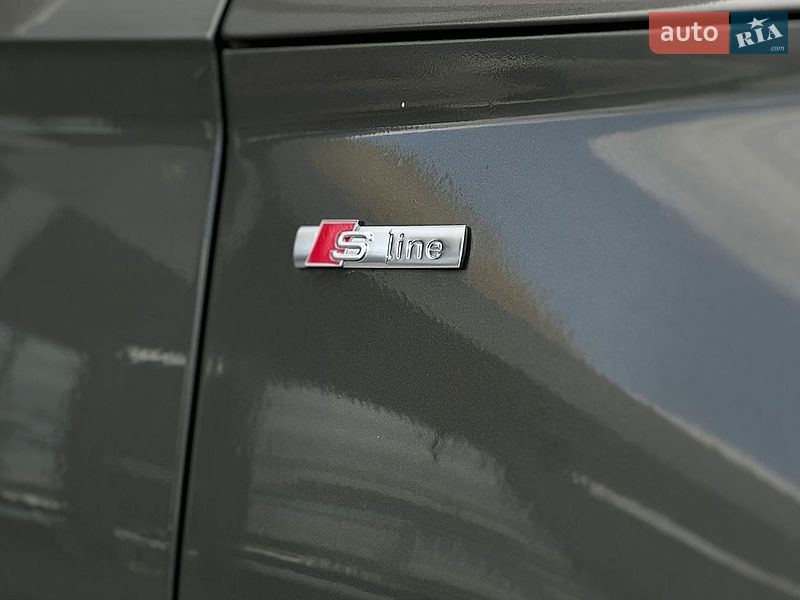 Позашляховик / Кросовер Audi Q5 2022 в Львові