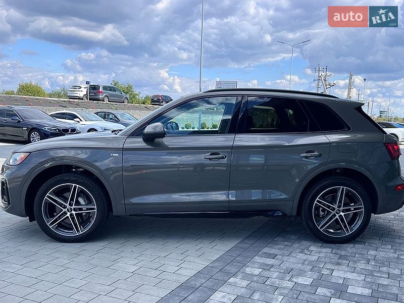 Позашляховик / Кросовер Audi Q5 2022 в Львові