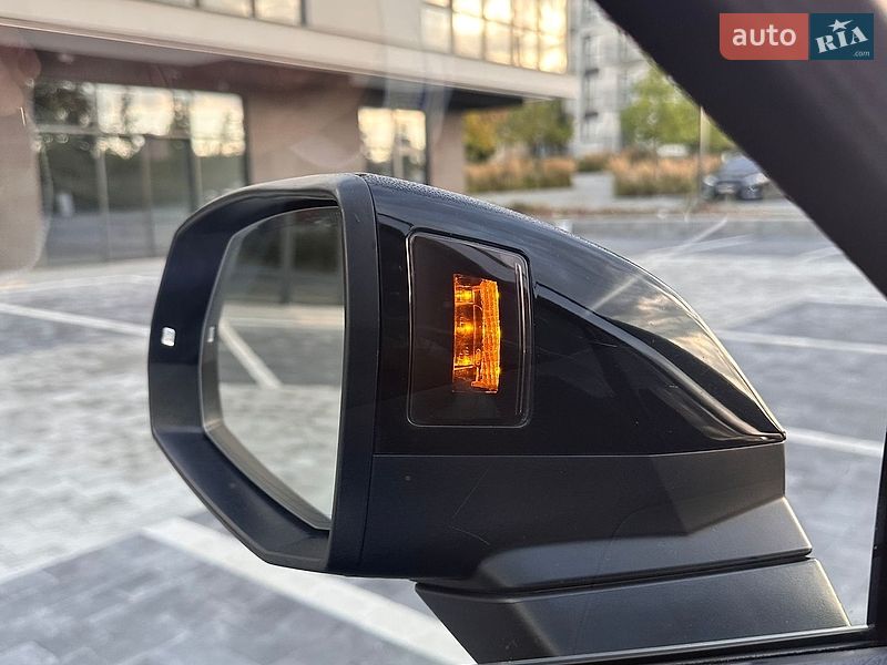 Позашляховик / Кросовер Audi Q5 2019 в Львові фото 18 Позашляховик / Кросовер Audi Q5 2019 в Львові