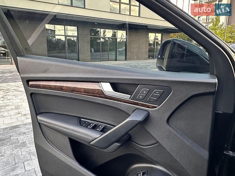 Позашляховик / Кросовер Audi Q5 2019 в Львові фото 22 Позашляховик / Кросовер Audi Q5 2019 в Львові