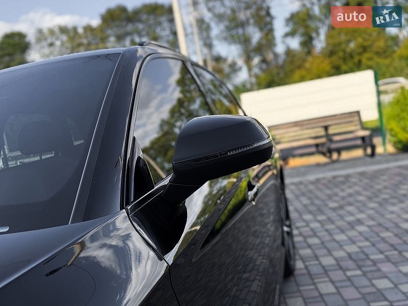 Позашляховик / Кросовер Audi Q5 2017 в Рівному