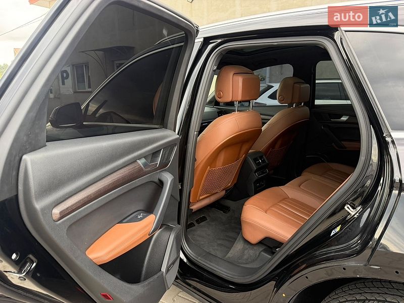 Позашляховик / Кросовер Audi Q5 2020 в Луцьку