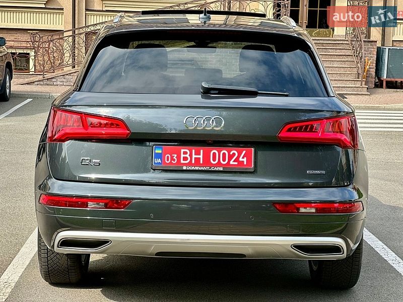 Позашляховик / Кросовер Audi Q5 2019 в Києві