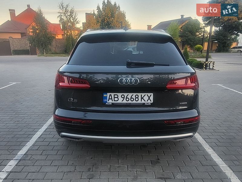 Позашляховик / Кросовер Audi Q5 2019 в Вінниці