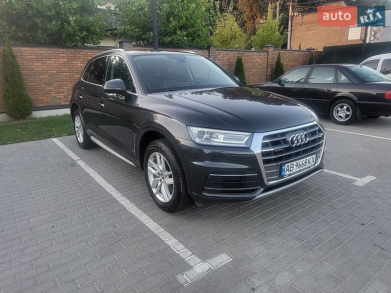 Позашляховик / Кросовер Audi Q5 2019 в Вінниці