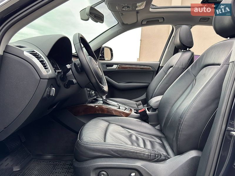 Внедорожник / Кроссовер Audi Q5 2015 в Одессе