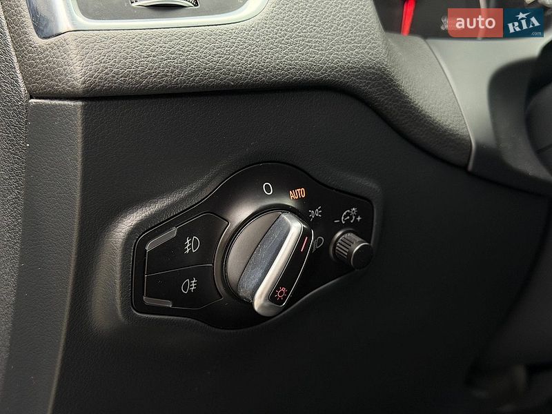 Позашляховик / Кросовер Audi Q5 2015 в Львові