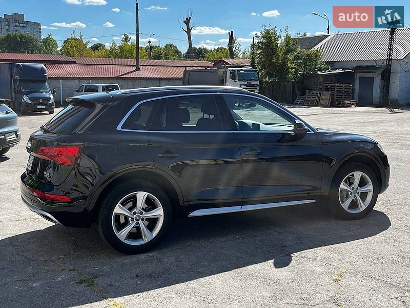 Внедорожник / Кроссовер Audi Q5 2018 в Киеве