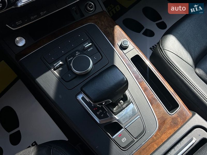 Позашляховик / Кросовер Audi Q5 2017 в Івано-Франківську